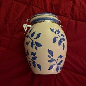 Inspirado Stonelite Hand Painted Blue White Glazed Hinged lid Cookie Jar